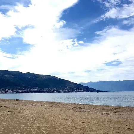 An&zet アパート Vlorë