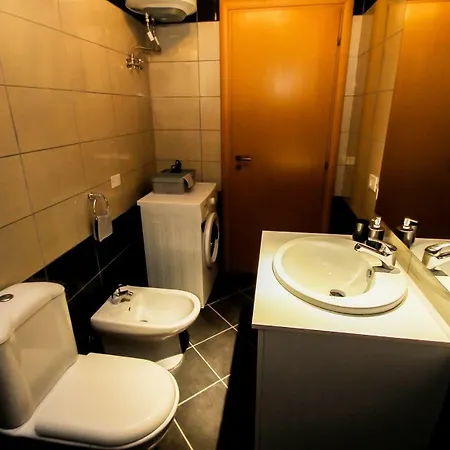 An&zet Vlorë